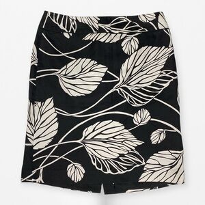 Ann Taylor LOFT Black White Modern Floral Pencil Skirt Cocktail career work wear